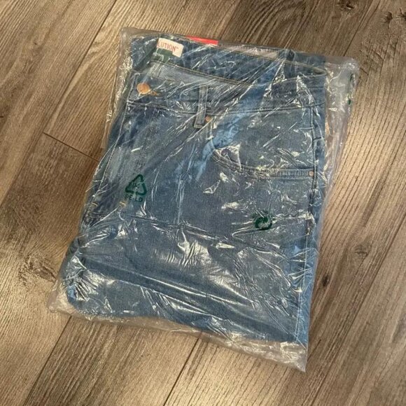 BNWT Revolution of 1995 Evergreen Mens Loose Fit Organic Cotton Blue Denim Jeans - Picture 6 of 6